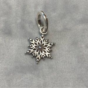 Brighton Snowflake charm